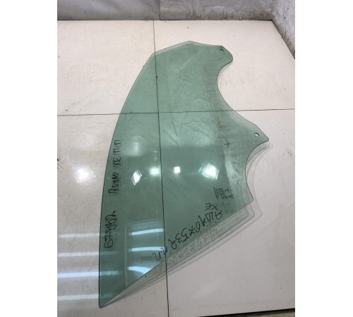 Стекло двери (переднее, правое)