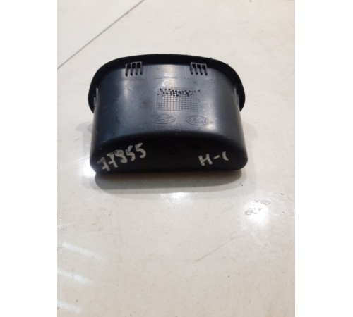 Ручка закрывания крышки багажника