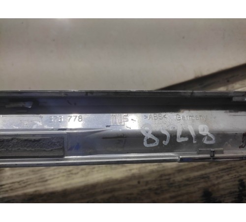 Накладка(молдинг) крышки багажника