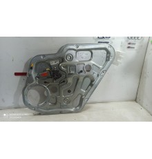 Стеклоподъемник (задний правый)