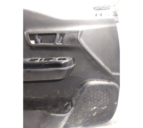 Обшивка двери передняя левая