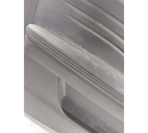 Обшивка двери передняя левая