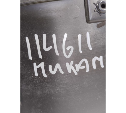 Обшивка двери передняя левая