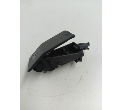 Ручка открывания капота