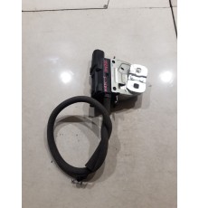 Замок крышки багажника