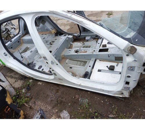 Порог со стойкой правый