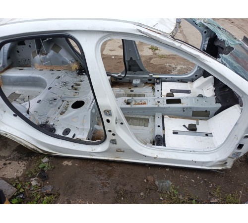 Порог со стойкой правый