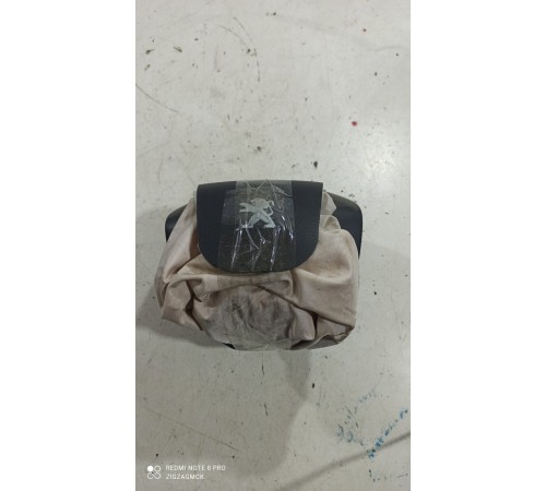 Подушка безопасности водителя