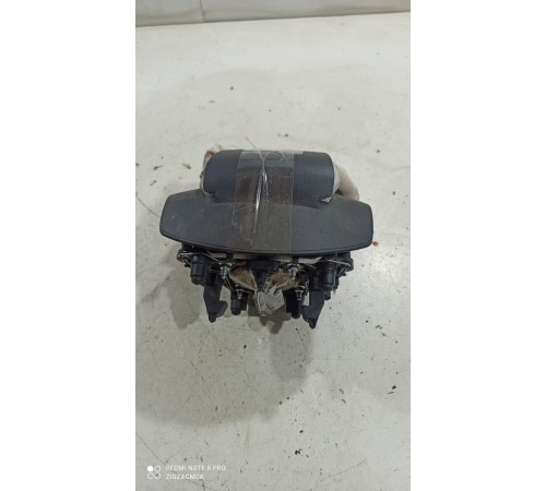 Подушка безопасности водителя