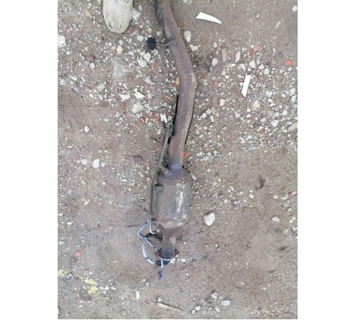 Средняя часть глушителя с катализатором