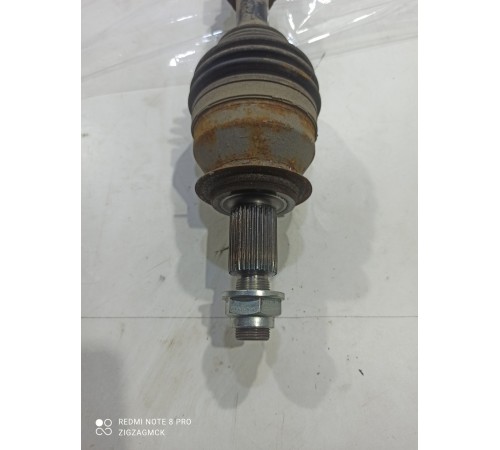 Привод передний правый