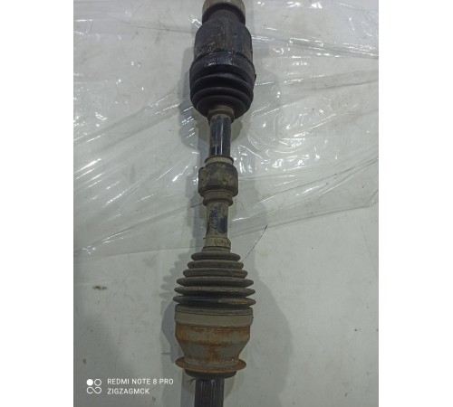 Привод передний правый