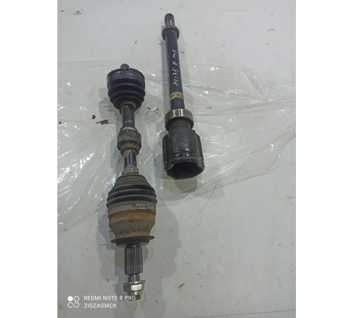 Привод передний правый