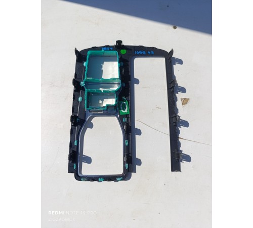 Накладка консоли