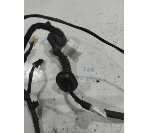 Электропроводка двери задняя левая