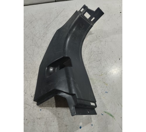 Накладка центральной стойки левая нижняя