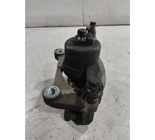 Суппорт передний левый