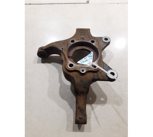 Кулак поворотный(передний левый)