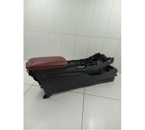 Центральная консоль (подлокотник)