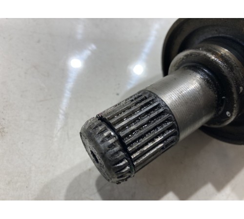 Граната привода(передняя левая внутренняя)