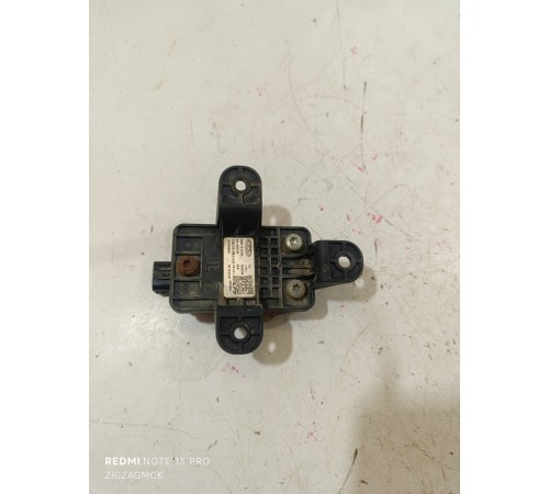 Датчик слепых зон задний левый