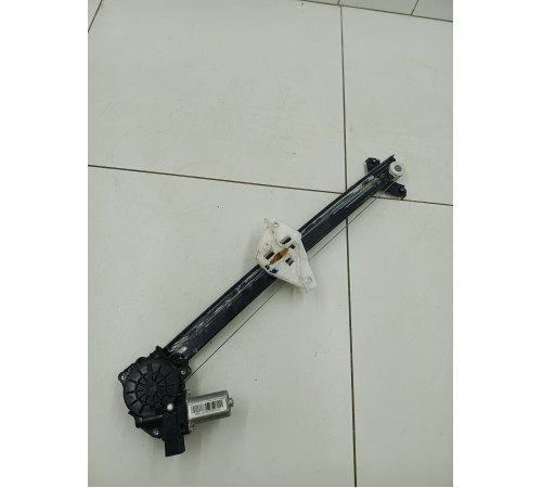 Стеклоподъемник передний правый