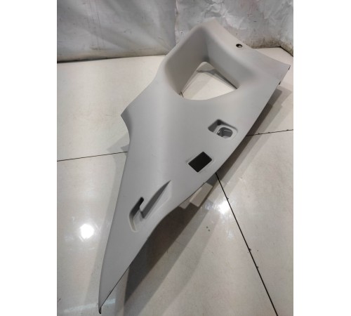 Обшивка багажника (задняя, левая)