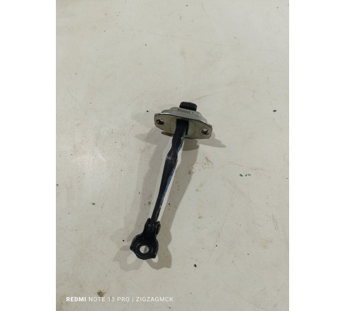 Ограничитель двери задний