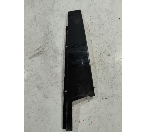 Накладка двери передняя левая