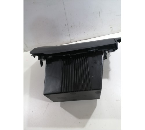 Бардачок в торпедо