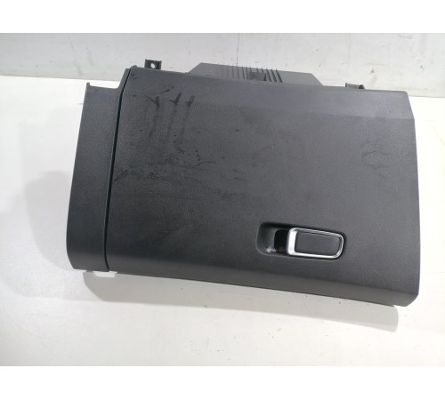 Бардачок в торпедо