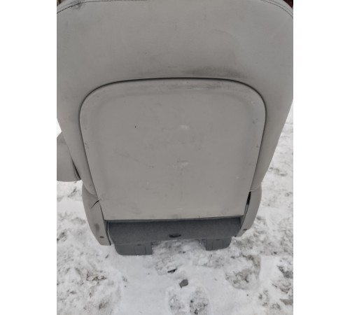 Сиденье (заднее правое)