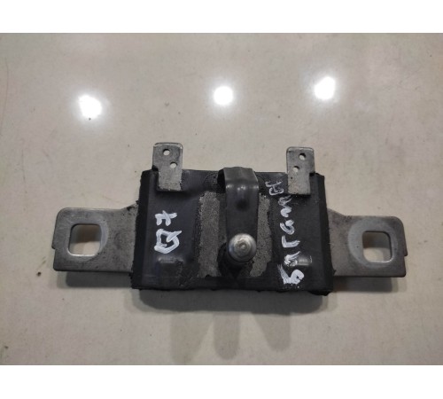 Замок двери багажника