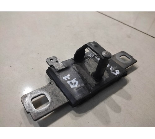 Замок двери багажника