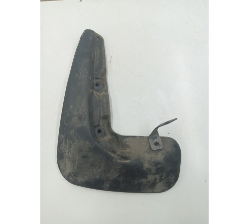 Брызговик задний левый