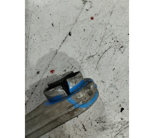 Рычаг подвески(передний правый)