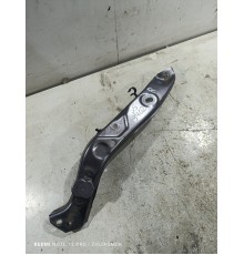 Кронштейн фары передний правый