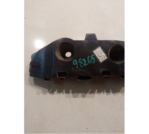 Кронштейн(крепление) заднего бампера правый