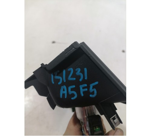 Накладка центральной консоли с прикуривателем