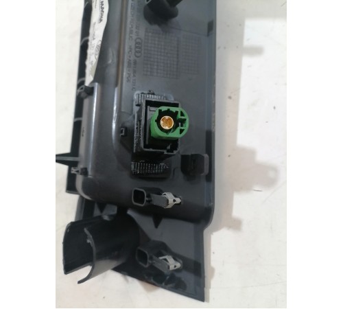 Накладка центральной консоли с прикуривателем