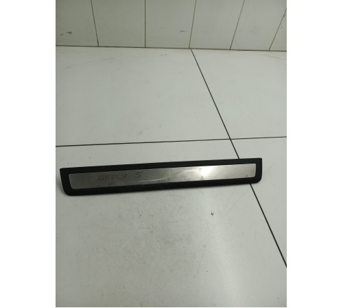 Накладка порога передняя левая