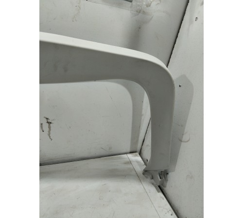 Обшивка крышки багажника (рамка)