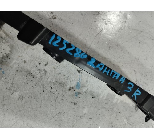 Кронштейн заднего бампера правый