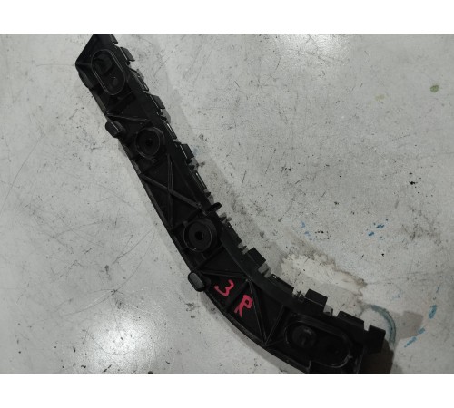 Кронштейн заднего бампера правый