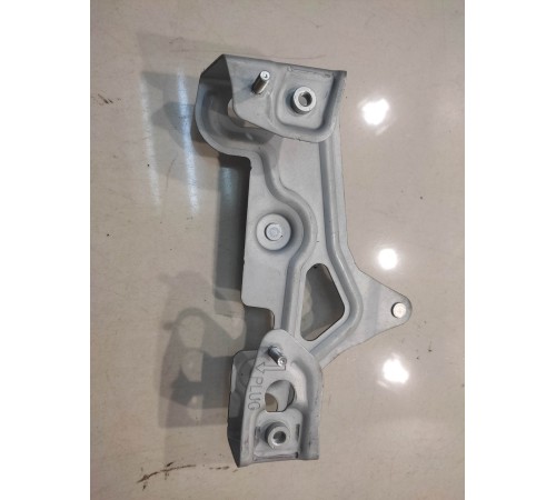 Крепление блока управления бесключевым доступом