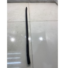 Уплотнитель стекла (задний, правый)