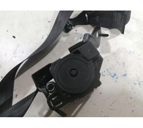 Ремень безопасности задний левый