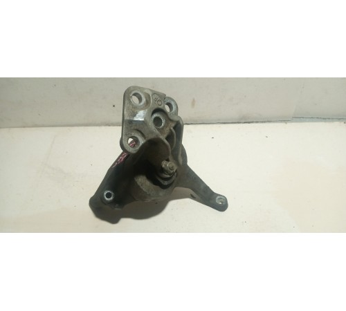 Опора двигателя правая