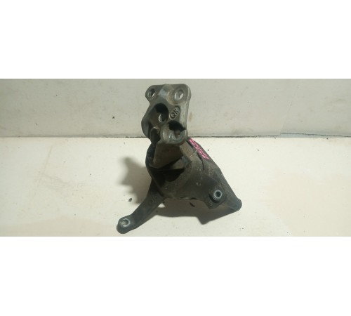 Опора двигателя правая