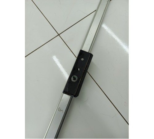 Рейлинг крыши левый